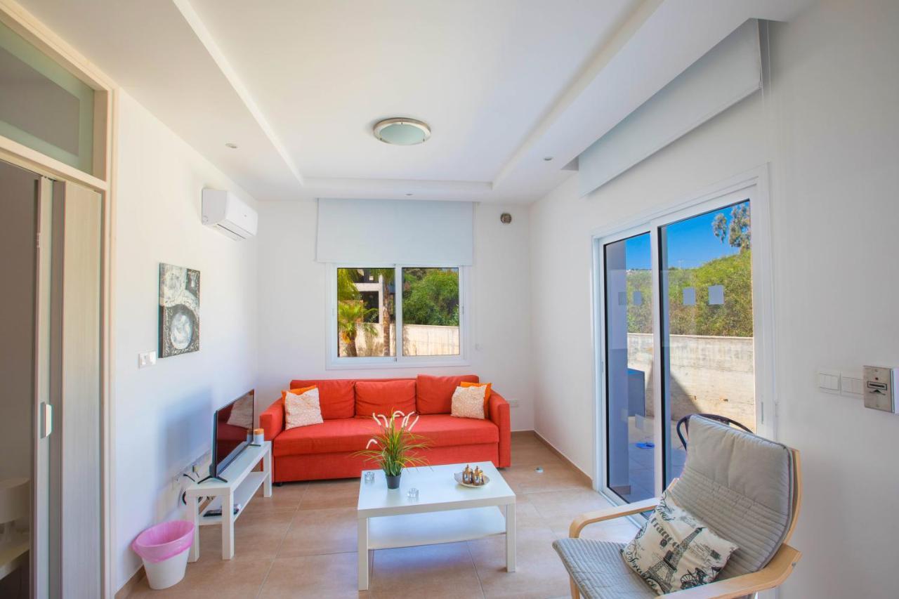 Panayia Sea View Apts โปรทาราส ภายนอก รูปภาพ