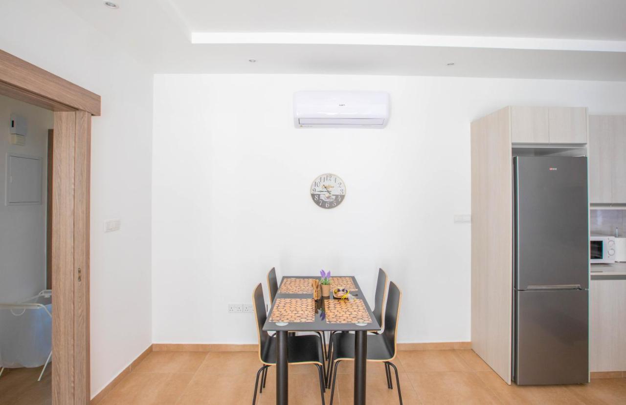 Panayia Sea View Apts โปรทาราส ภายนอก รูปภาพ