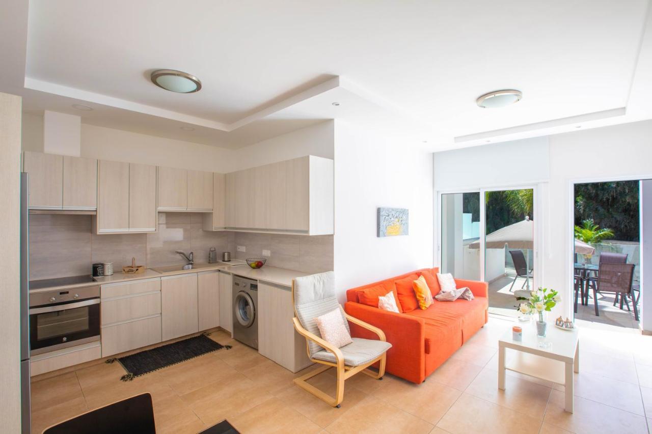 Panayia Sea View Apts โปรทาราส ภายนอก รูปภาพ