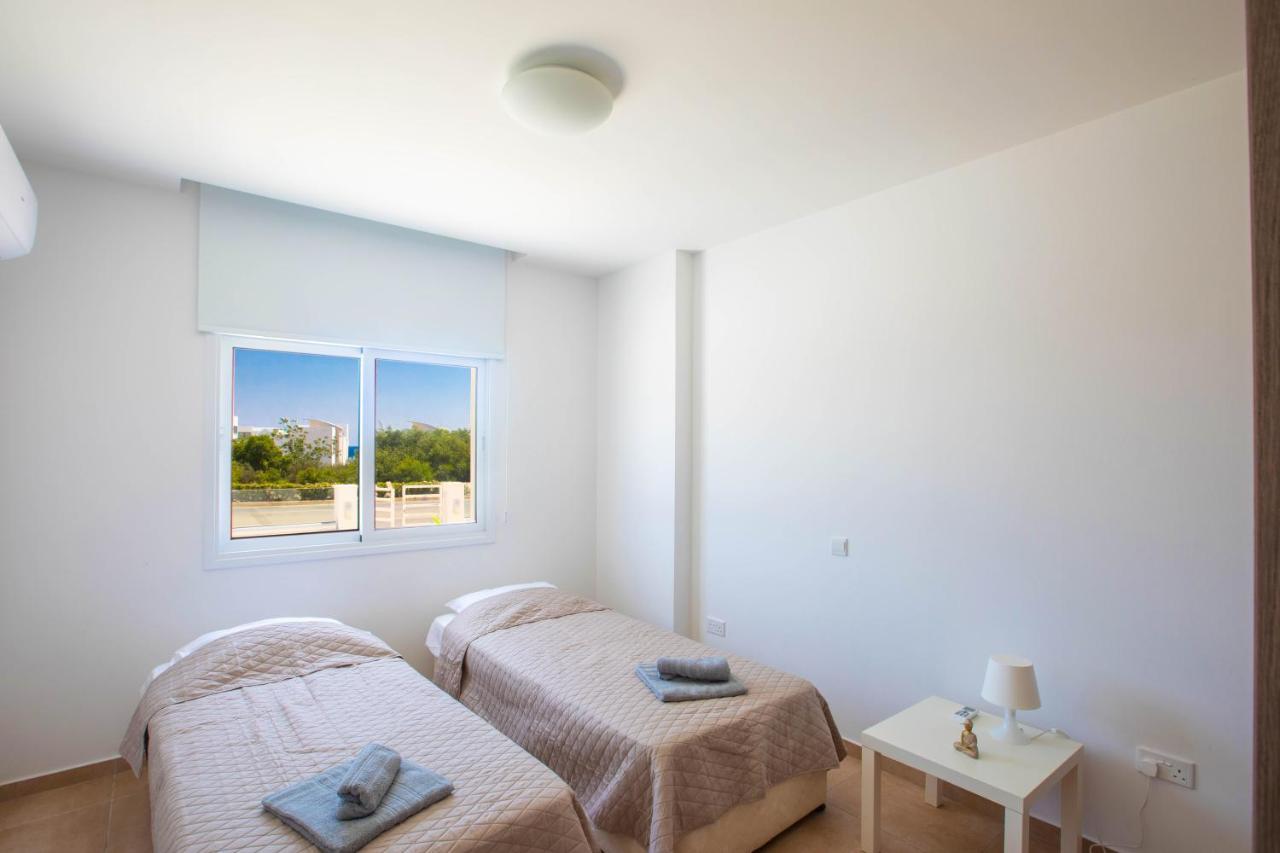 Panayia Sea View Apts โปรทาราส ภายนอก รูปภาพ