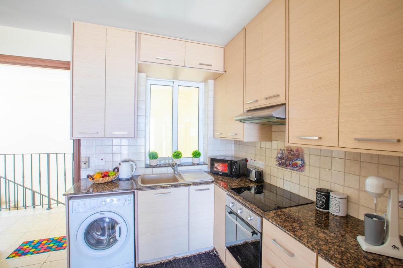 Panayia Sea View Apts โปรทาราส ภายนอก รูปภาพ