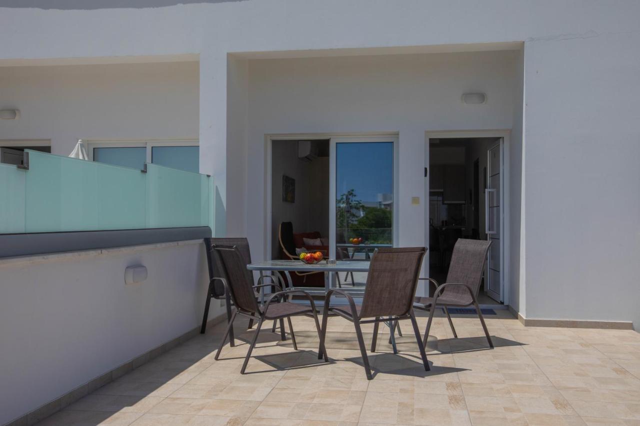 Panayia Sea View Apts โปรทาราส ภายนอก รูปภาพ