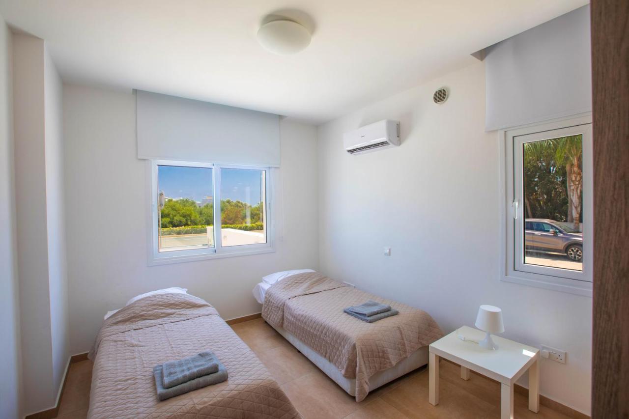 Panayia Sea View Apts โปรทาราส ภายนอก รูปภาพ